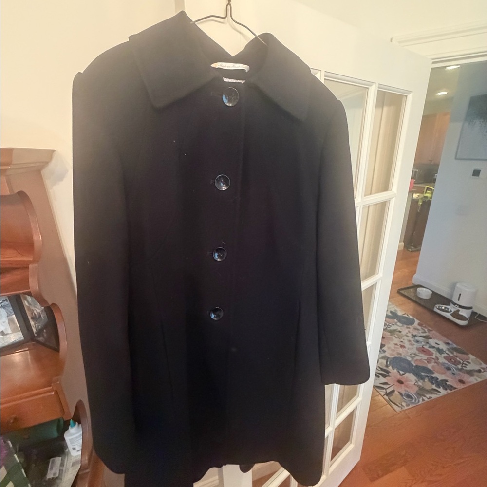 Larry Levine Elegant Black Pea Coat